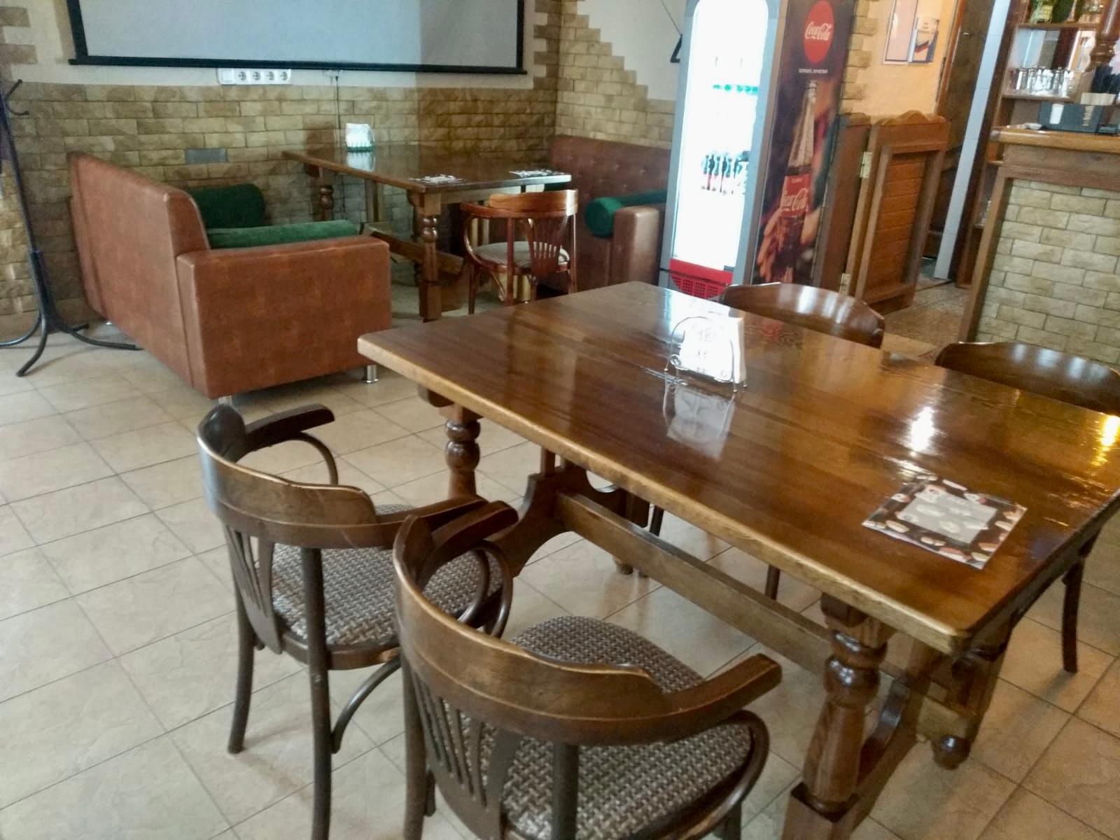 Продается перспективное кафе в г.Воронеж
с большой клиентской базой