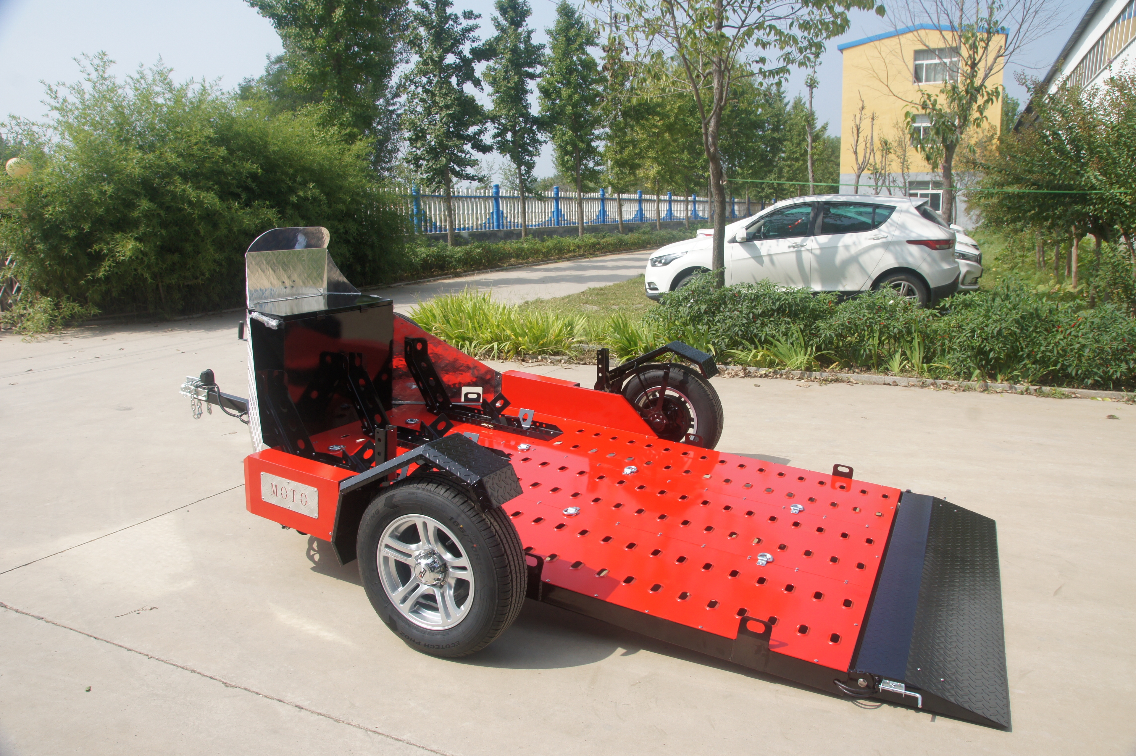 китайский производитель прицепов ищет
парнёров