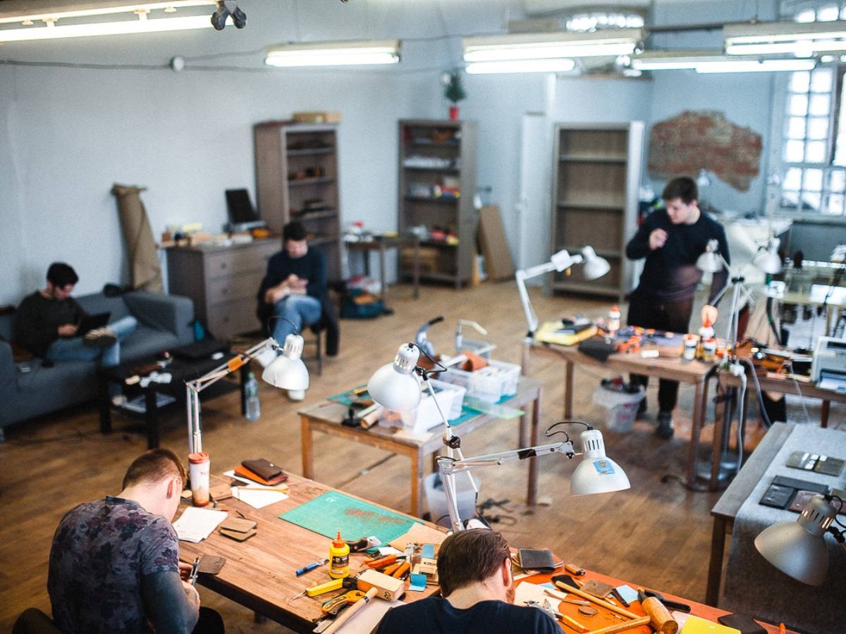 Продаю действующий бизнес: производство
сумок, бренд, прибыль 350 000 руб./мес. в городе Лобня Московской области