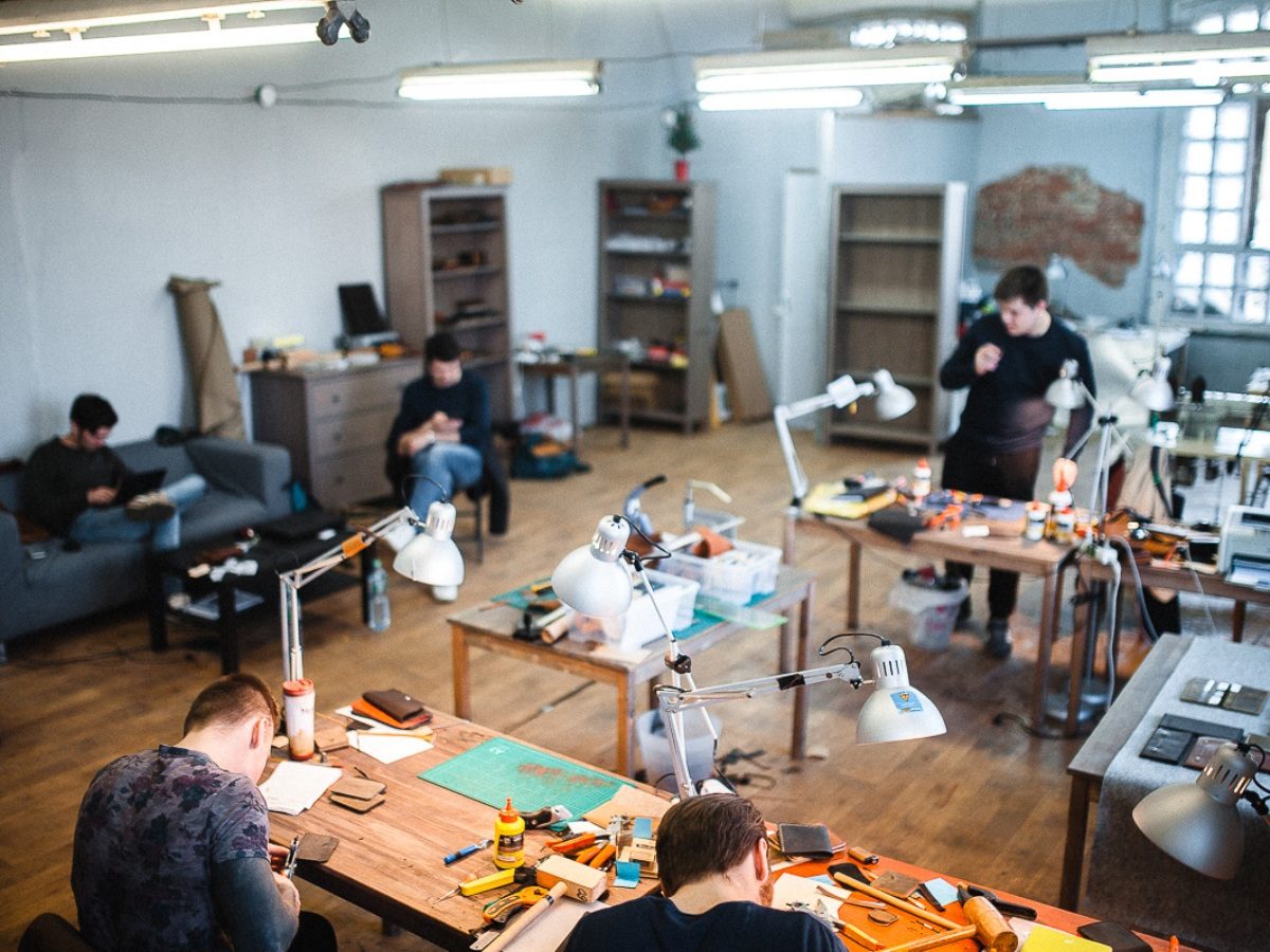 Продаю действующий бизнес: производство
сумок, бренд, прибыль 350 000 руб./мес. в городе Лобня Московской области